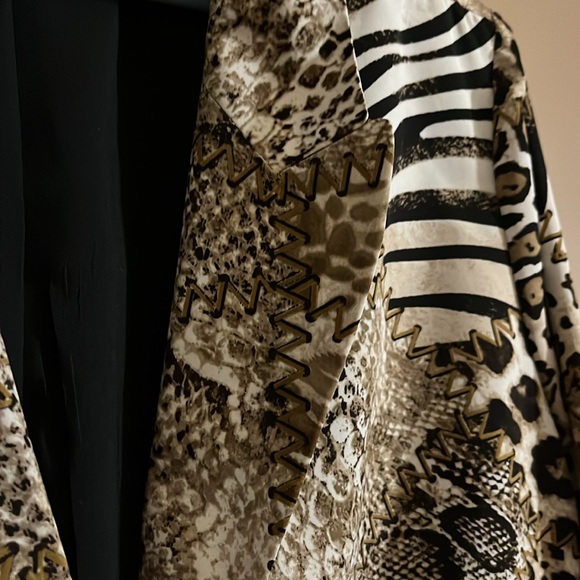 Plus Size Animal Print Blazer Jacket - Picture 4 of 5